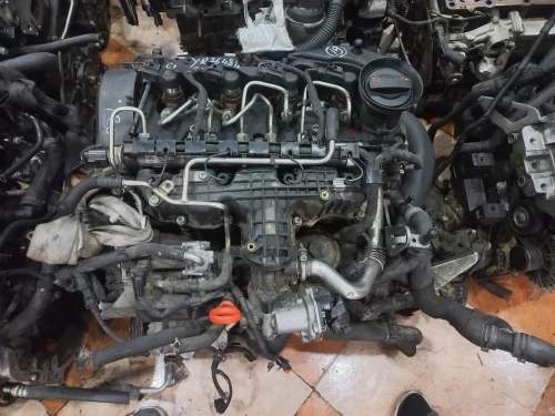 Moteur Volkswagen audi 03L