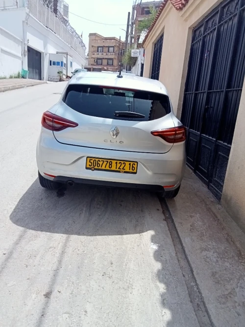 Renault clio 2022 evolution