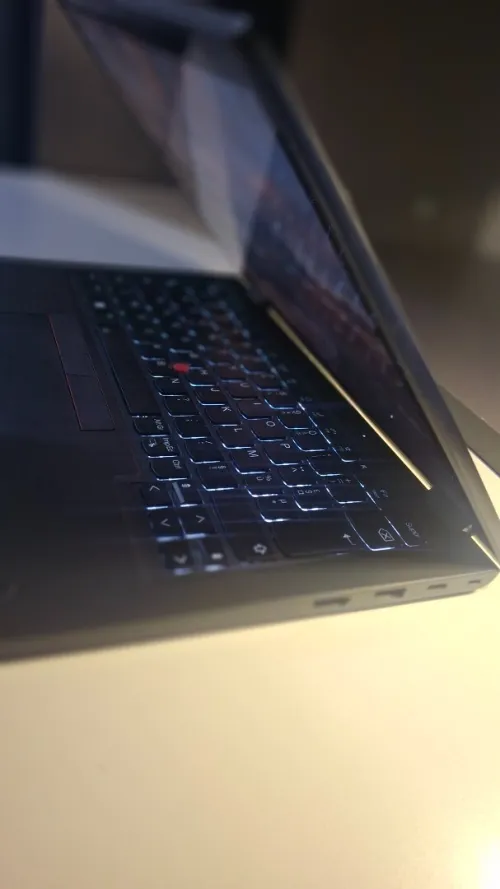 Lenovo Lenovo