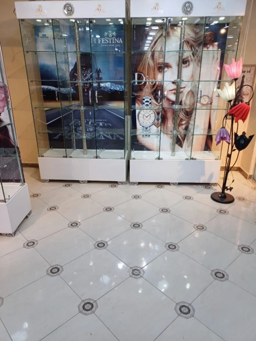 Equipment magasin habillement