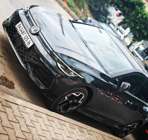 Volkswagen Golf 8 2025 R-Line