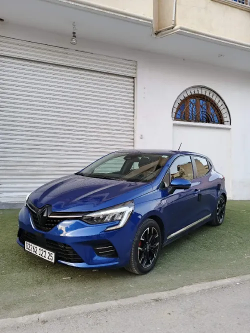 Renault Clio 5 hibryd 2021 E-TECH