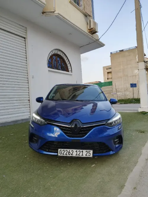 Renault Clio 5 hibryd 2021 E-TECH