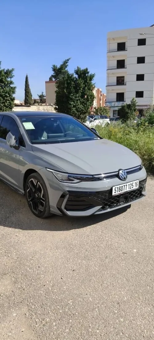Volkswagen Golf 8 2025 Pro R-line