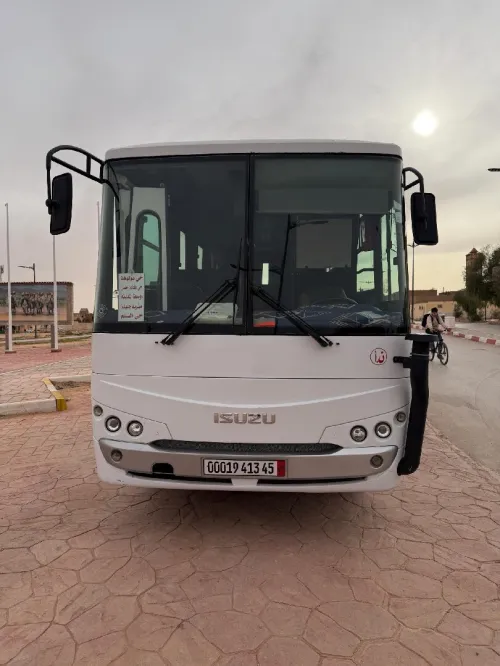 Isuzu Oasis 2013