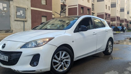 Mazda 3 2014 hatchback