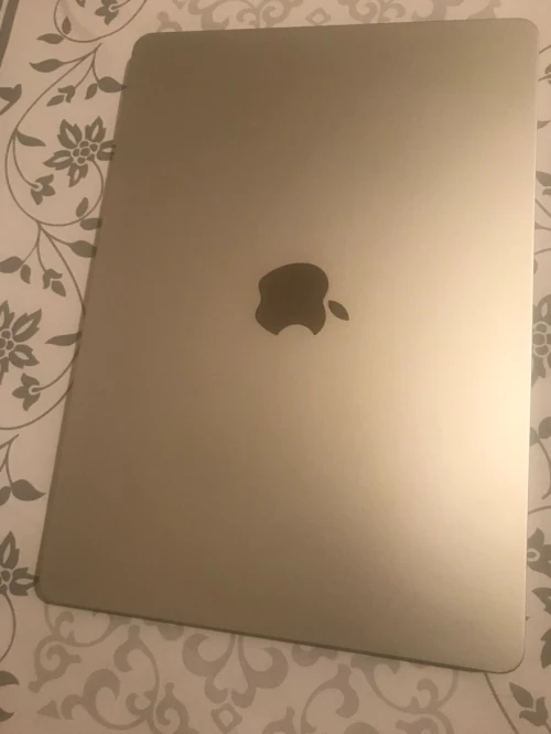 MacBook Air m2  13.6  2022
