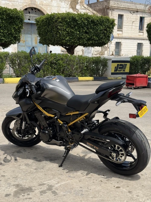 Moto Kawasaki 2026