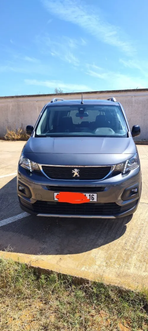 Peugeot Rifter 2021 La toute