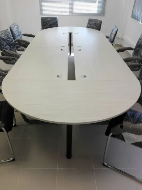 TABLE DE REUNION DIFFERENT DIMENSION 