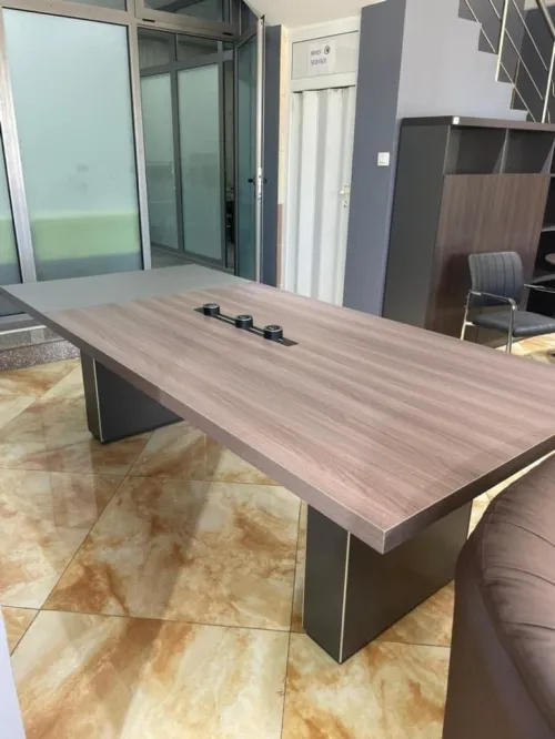 TABLE DE REUNION DIFFERENT DIMENSION 