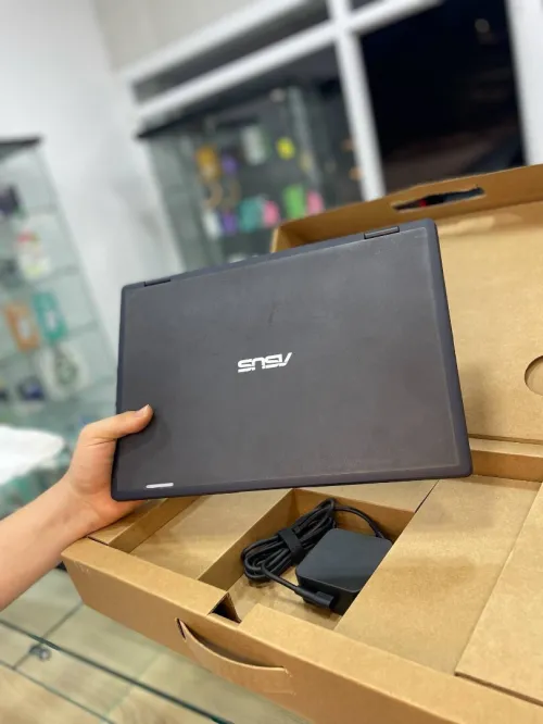 i3 13 TH génération 128Gb \ 8Gb ram SSD afficheur Tactile  Jamais utilisé  0776775177