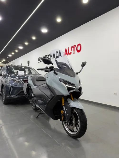 Yamaha T max tech 2025