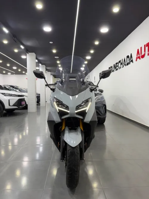 Yamaha T max tech 2025