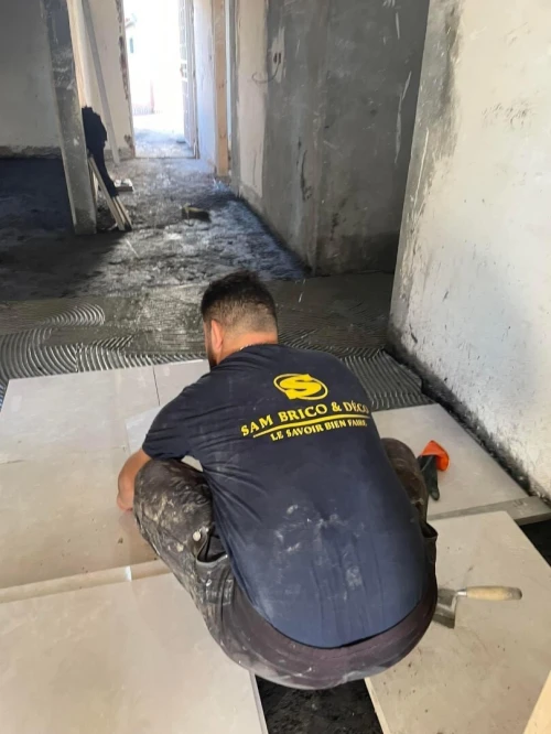 TRAVAUX DE RENOVATION ET D'AMENAGEMENTS INTERIEURS