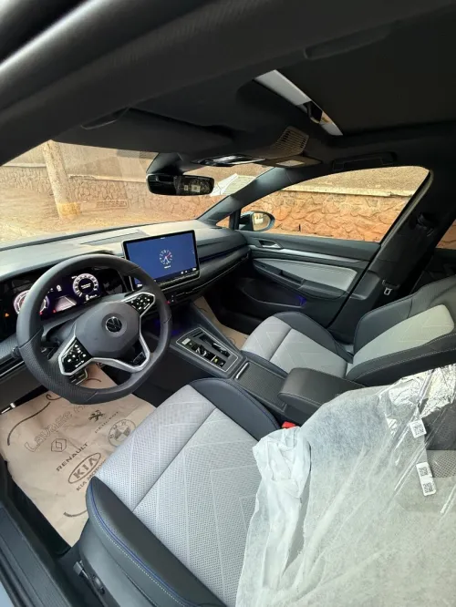 Volkswagen Golf 8 2025 Pro R-line