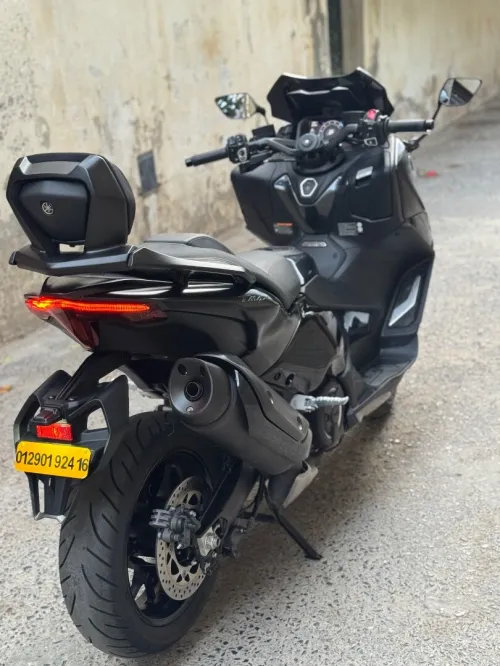 Yamaha Tmax 2024