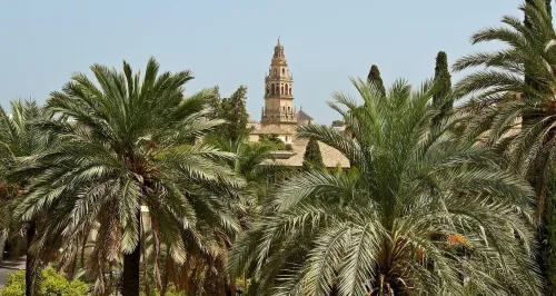 Voyage organisée en Espagne qui fait (Madrid, Andalousie et Tolède) le prix est de 297 700 dzd 