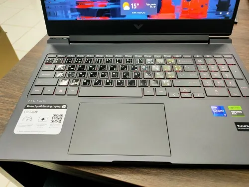 HP VICTUS 16 7-13700HX 16GB 512GB SSD RTX 4060