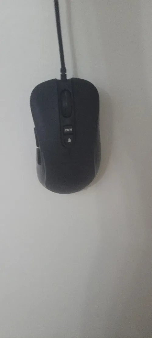 Souris gaming de la marque xtrike me filaire parfaite pour les gamer et les bureaux