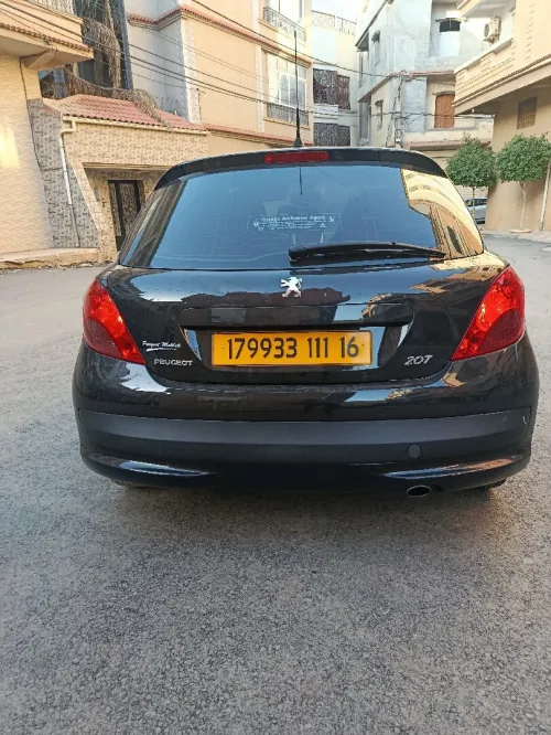 Peugeot 207 2011 Fennec