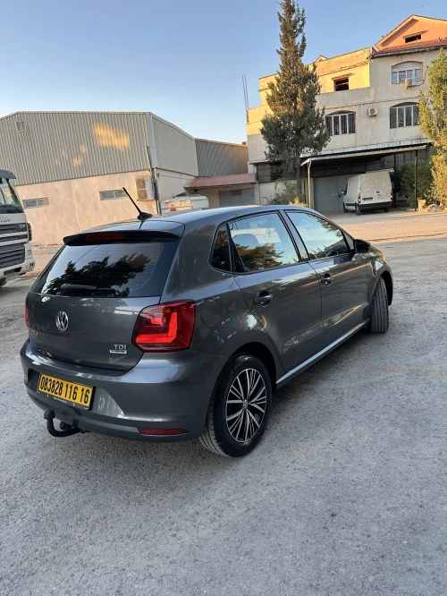 Volkswagen Polo 2016 