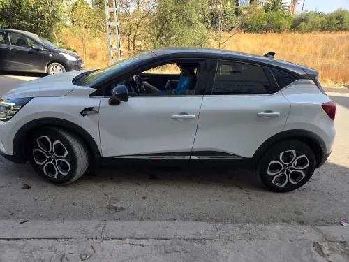 Renault Captur 2021 4