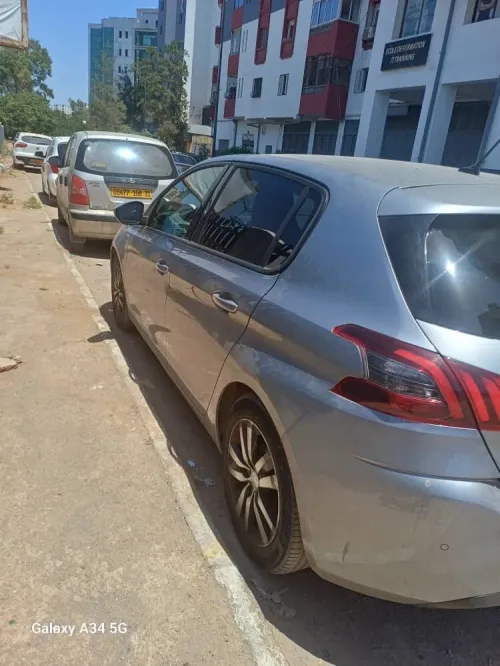 Peugeot 308 2021 Essance