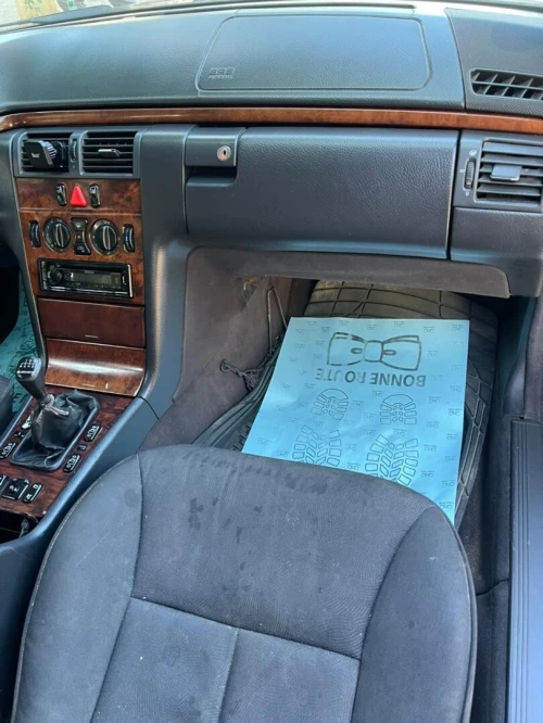 Mercedes Classe E 2000 E200