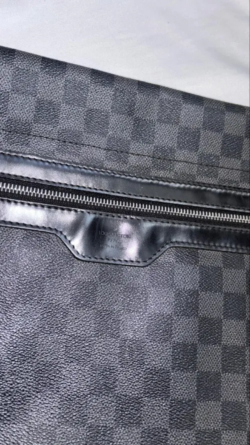 Sacoche louis vuitton