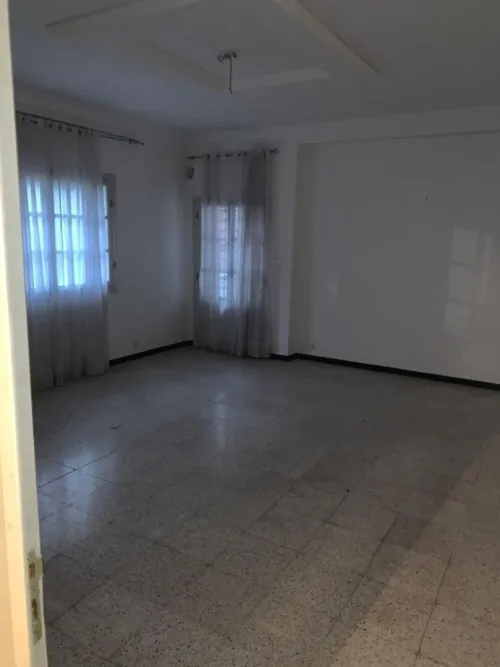 Location Appartement Niveau de villa F5 Alger Cheraga