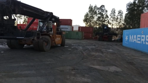 Dépôt de stockage de conteneurs