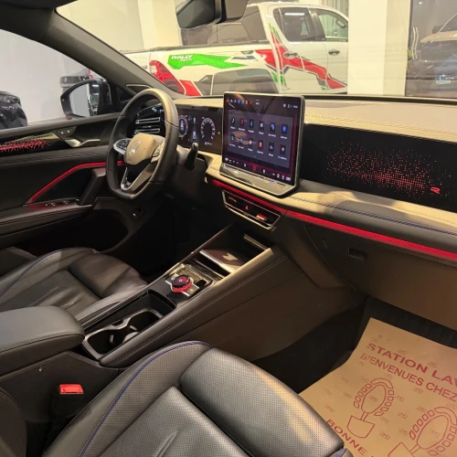 Volkswagen Tiguan 2025 R-Line