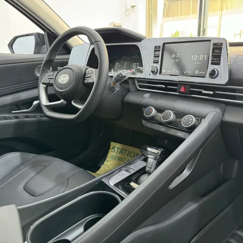 Hyundai Elantra 2025 GLX