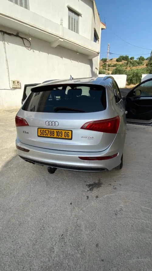 Audi Q5 2009 S Line Pack Tech