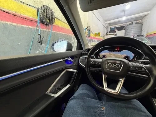 Audi Q3 2021 Q3