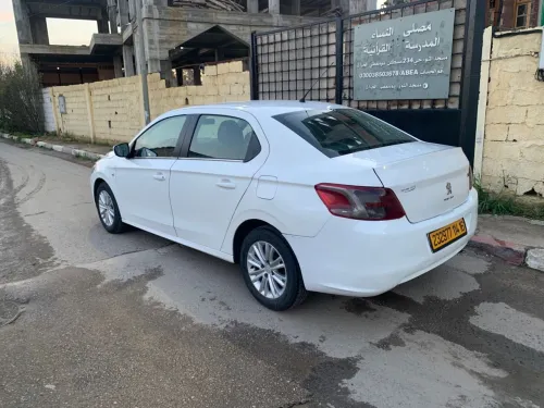 Peugeot 301 2014 Allure