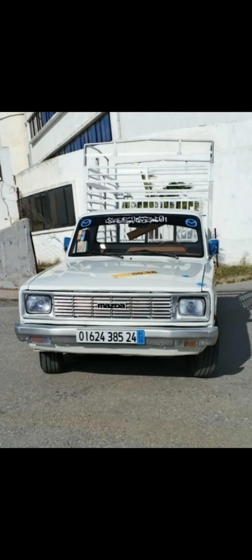 Mazda باشي 1985 باشي