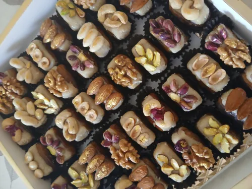حلويات جزائرية تقليدية للأفراح والمناسبات . Dattes fourrées