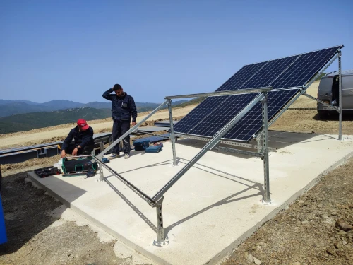 étude et installations solaires et photovoltaïques  دراسة وتركيب أنظمة الطاقة الشمسية