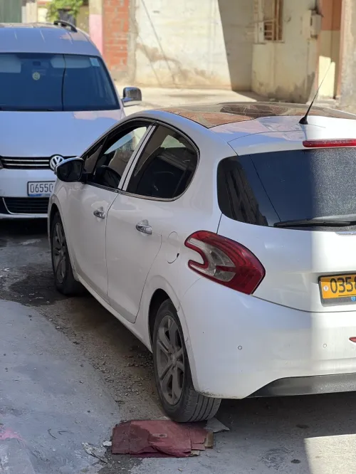 Peugeot 208 2014 Hdi