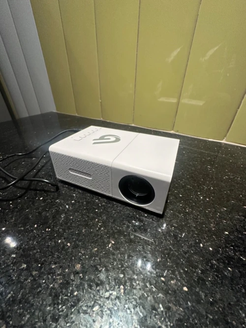 Mini Projecteur LED مثالي للأطفال