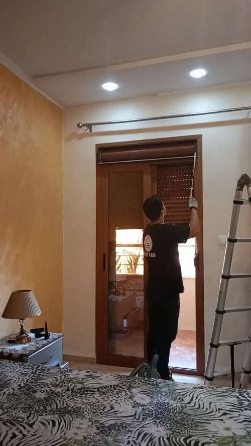 Installation et réparation volet roulant électrique et manuel à domicile 