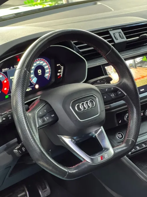 Audi Q3 2023 S-line