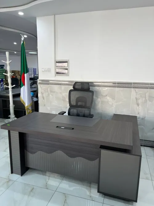 ENSEMBLE BUREAU PDG IMPORTATION 2.00M