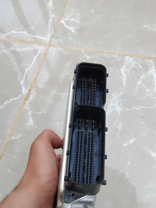 ECU Bosch 5K0 907 115 L بنزين (Golf / Jetta / Audi A3)