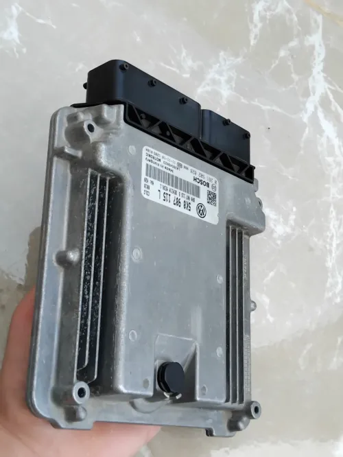 ECU Bosch 5K0 907 115 L بنزين (Golf / Jetta / Audi A3)