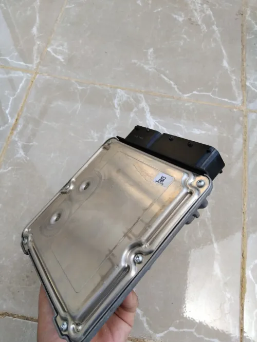 ECU Bosch 5K0 907 115 L بنزين (Golf / Jetta / Audi A3)