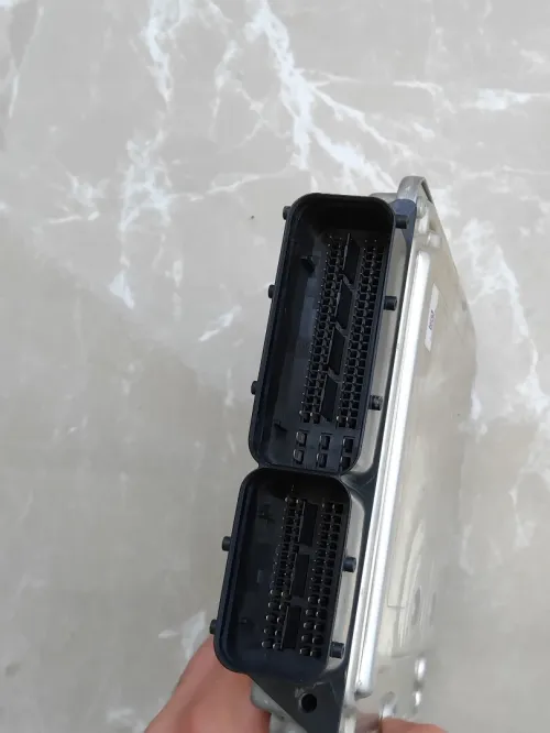 ECU Bosch 5K0 907 115 L بنزين (Golf / Jetta / Audi A3)