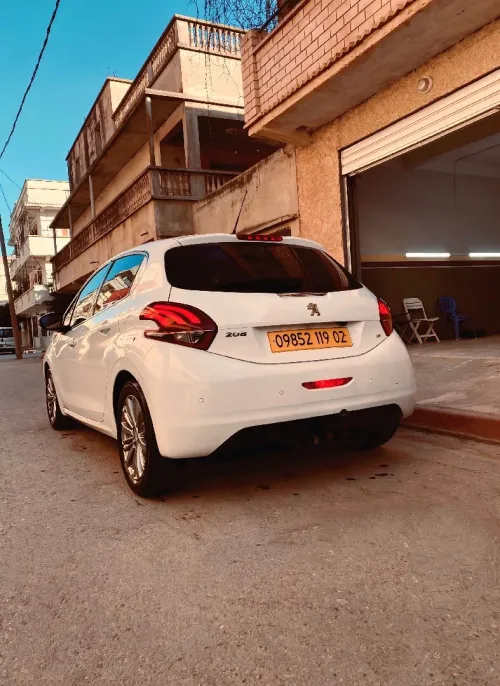 Peugeot Alur 2019 208